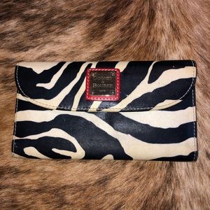 Vintage Dooney & Bourke leather wallet